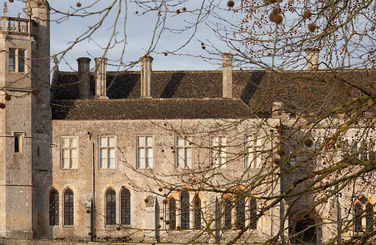 lacock-abbey